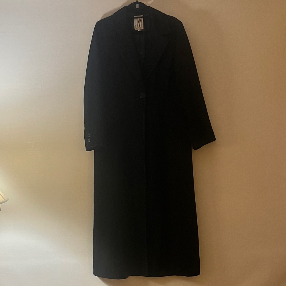 Elegant Black Long Light Weight Coat by Jones New York
